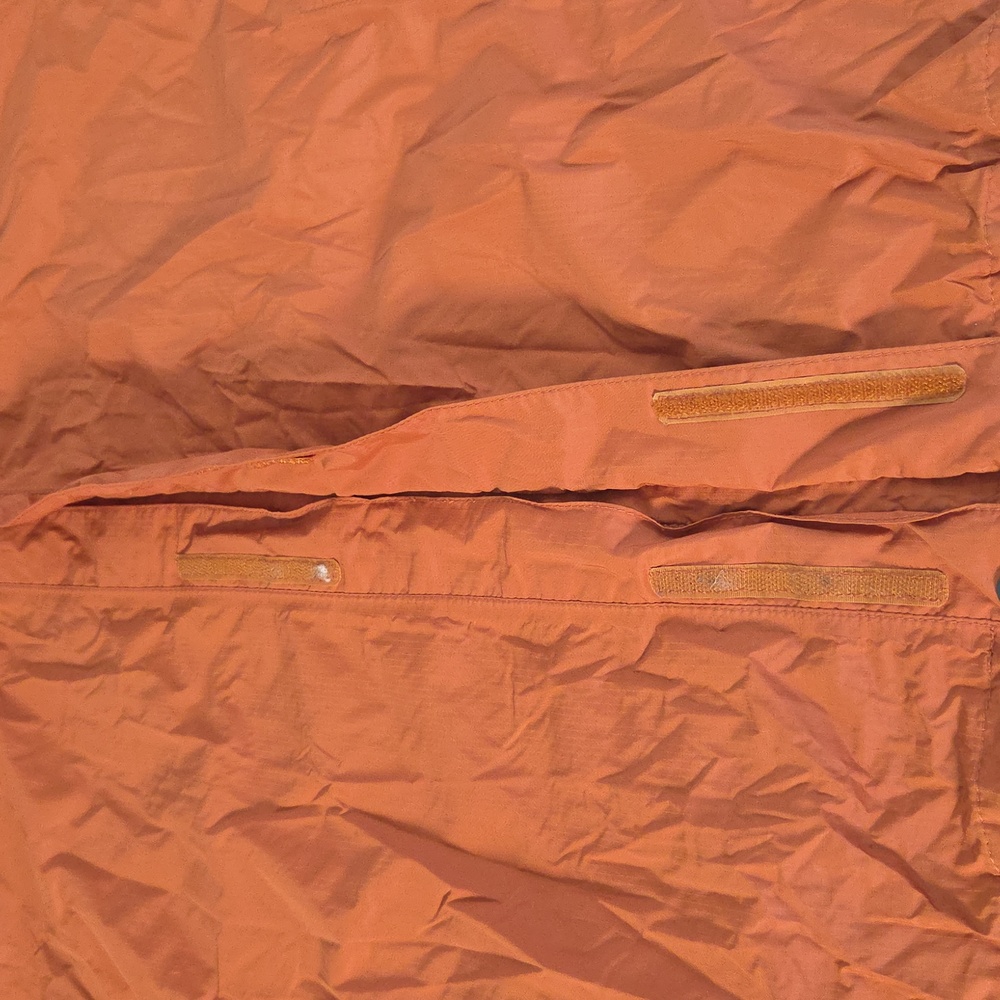 The North Face Mesh Detail Hyvent Rain Jacket - Picture 7 of 17